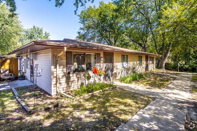 Foto del edificio - Brookside Apartments 317 SE Jacobs St, Grimes, Iowa