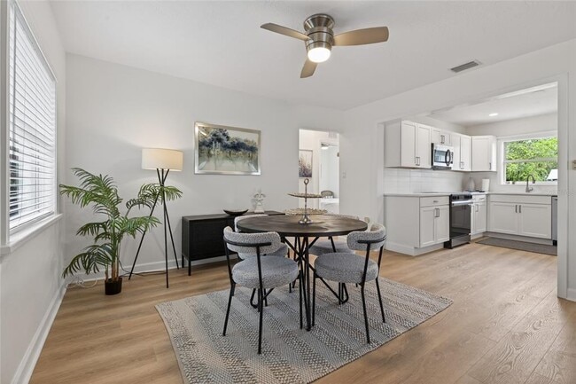 Building Photo - 5617 19th Ave S