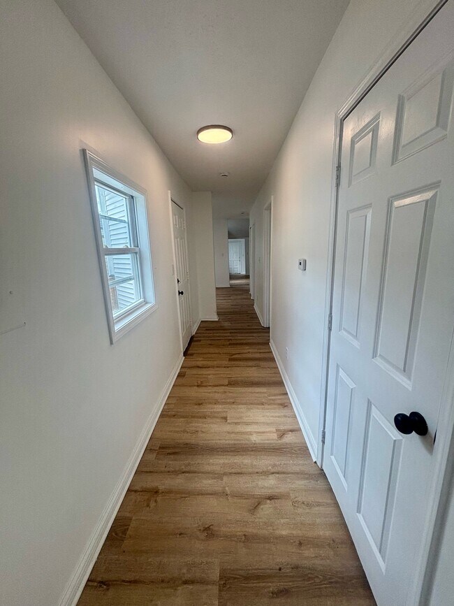 Building Photo - 831 Meigs Ave