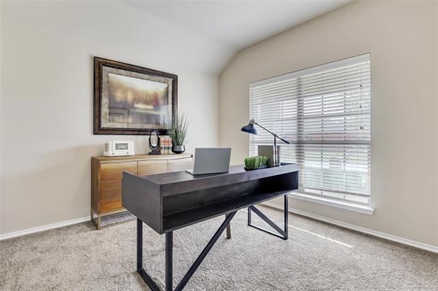 Foto del edificio - 801 Golden Bear Ln