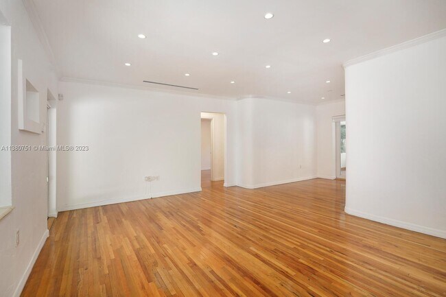 Building Photo - 4050 Loquat Ave