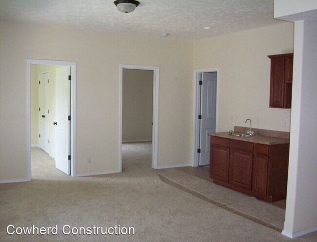 Building Photo - 5 br, 3 bath House - 3195 S Creekside