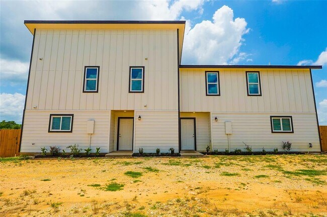Foto del edificio - 108 Sandy Oaks Loop
