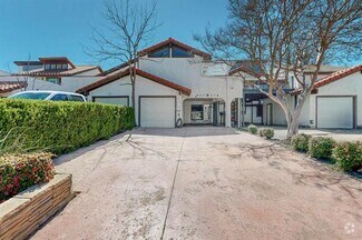 Building Photo - 3103 Lakeside Dr
