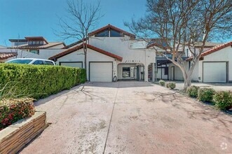 Building Photo - 3103 Lakeside Dr