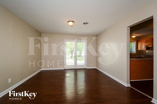 Building Photo - 12465 Larkwood Dr