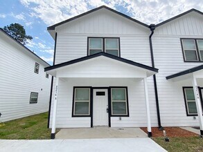 Building Photo - 8214 Parker Rd