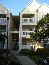 Building Photo - 1013 S Hiawassee Rd