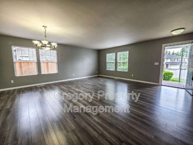 Foto del edificio - 11519 45th Ave SE