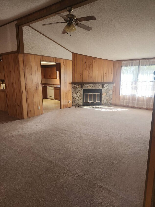 2160 Pear St, Cañon City, CO 81212 House Rental in Cañon City, CO