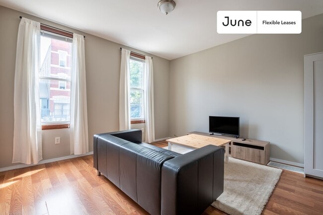Photo - 2010 S Loomis St Apartment