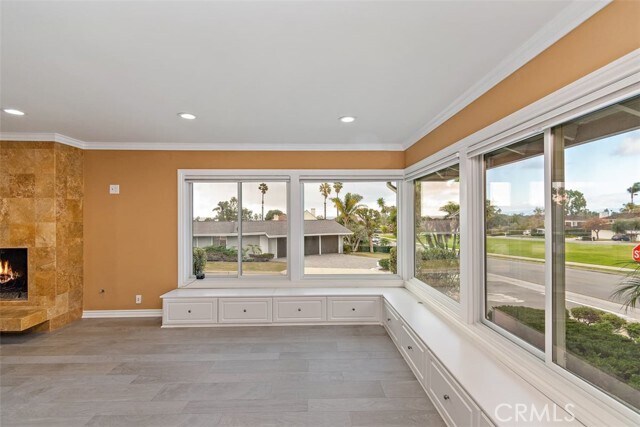 Building Photo - 2700 Vía Pacheco