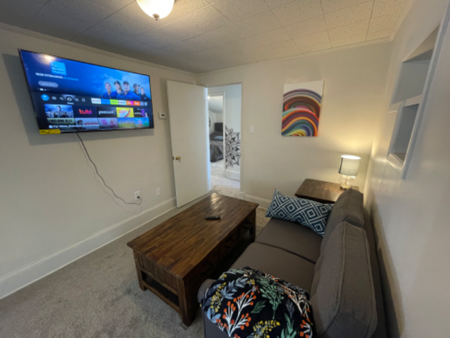 Foto del edificio - 18012 Cornwall Rd