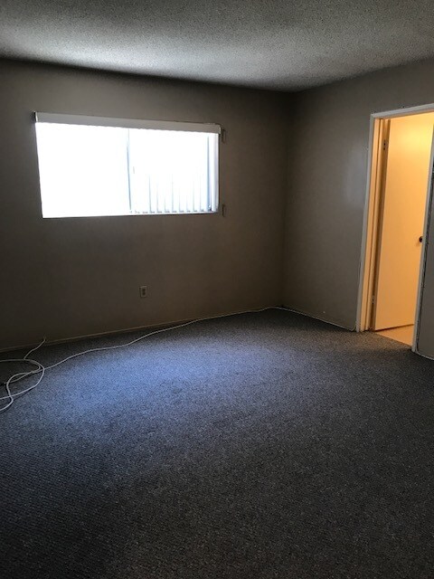 Building Photo - 4001 Green Ave