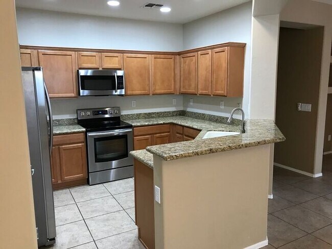 Building Photo - 3865 W ASHTON DR - 4BR 2.5BA I-17/Anthem