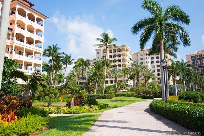 Building Photo - 13621 Deering Bay Dr