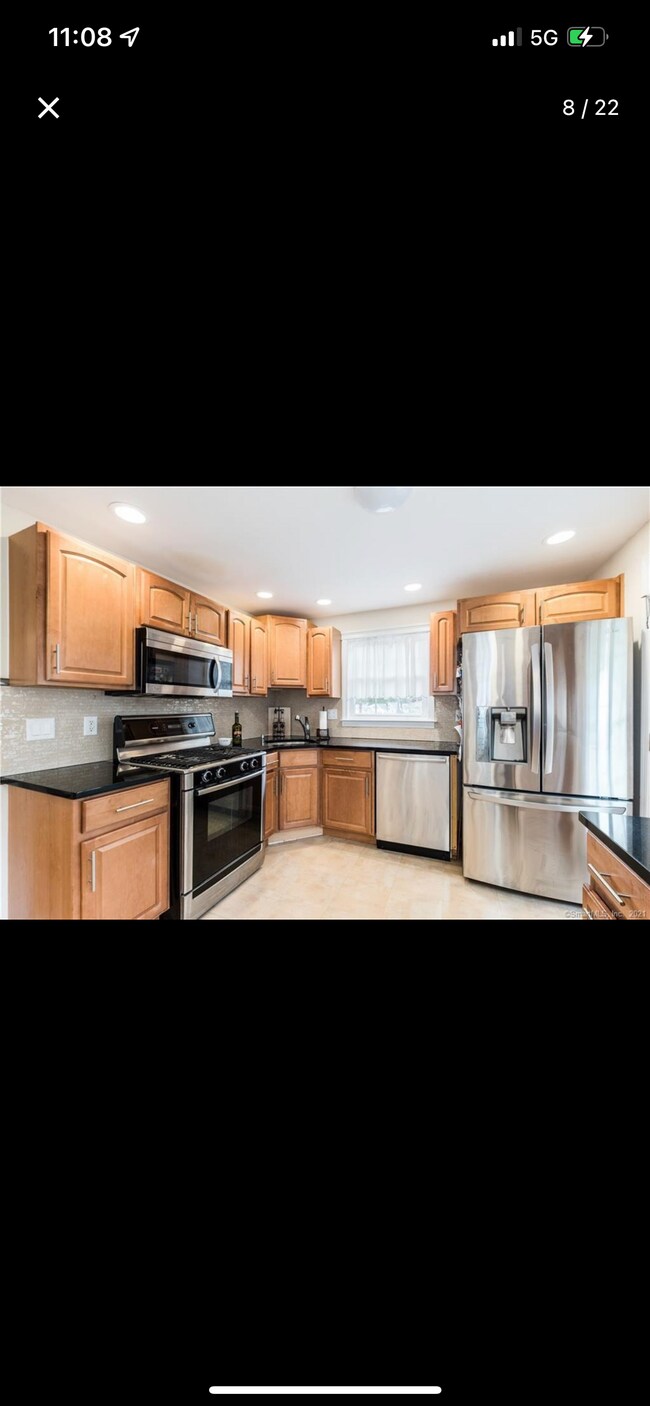 Photo - 9 Dermont Ln House