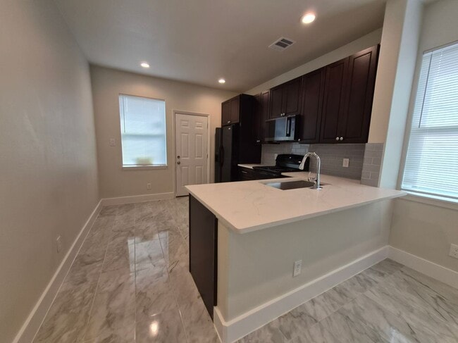 Foto del edificio - 9745 Black Gum