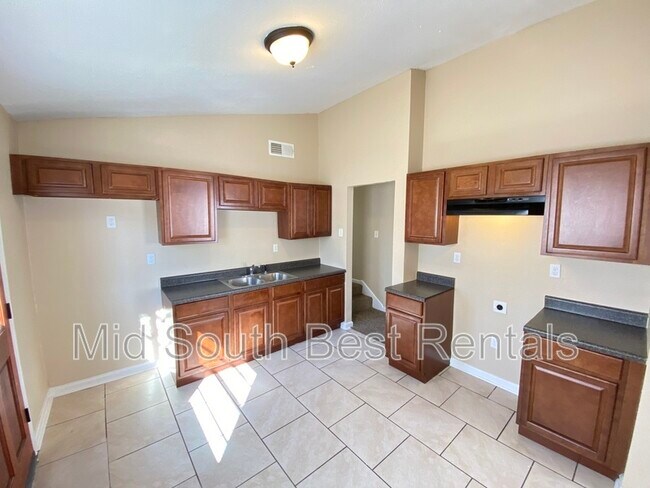 Building Photo - 4175 Warbonnet St