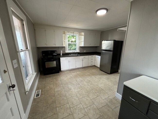 Photo - 219 1st Ave House