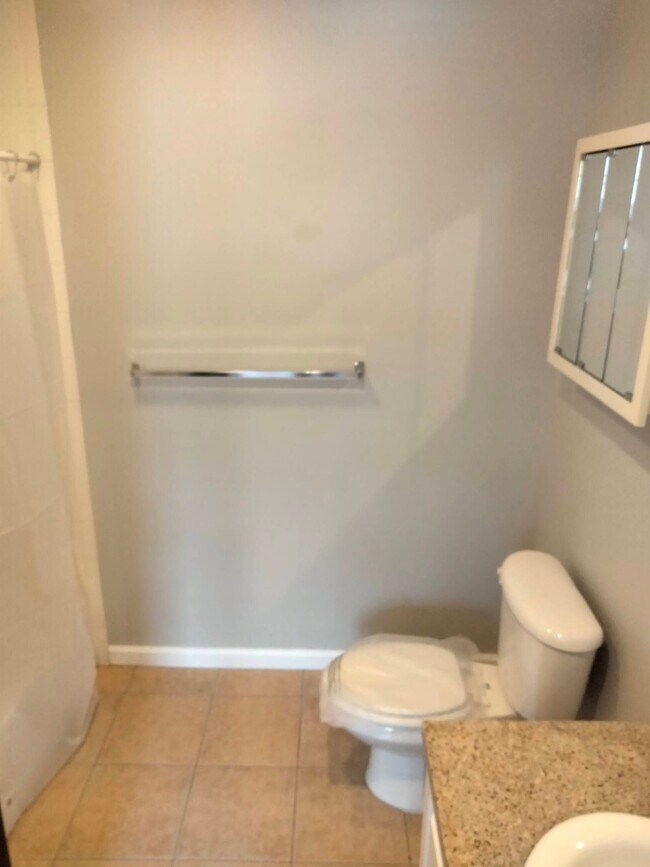 Foto del edificio - 210 Farmington Ave