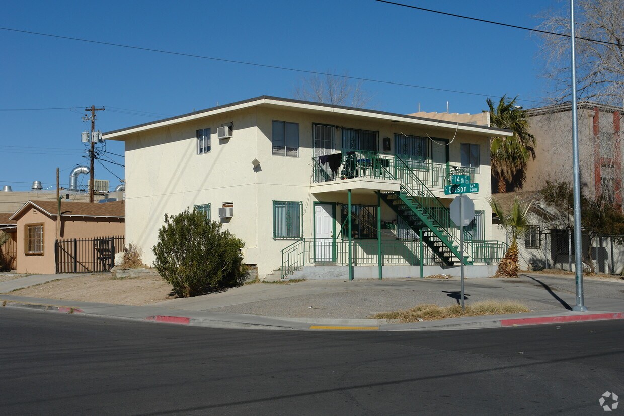 Primary Photo - 1315 E Carson Ave