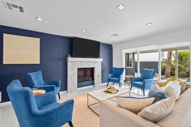 Building Photo - PALM SPRINGS, Gene Autry Estates,Furnished...