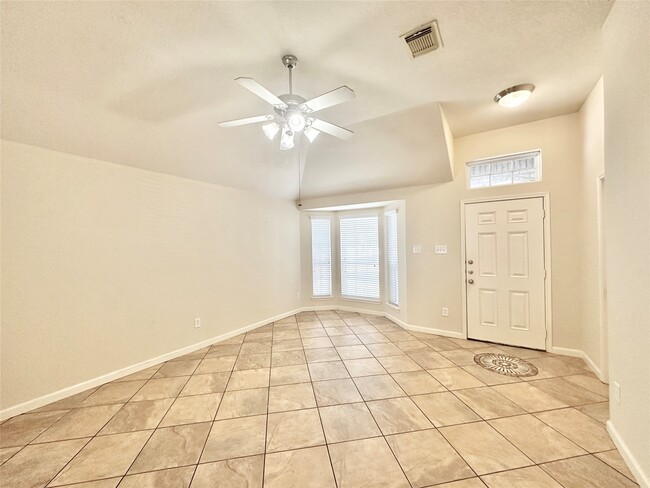 Building Photo - 11023 KNOBBLEY Oak Ct