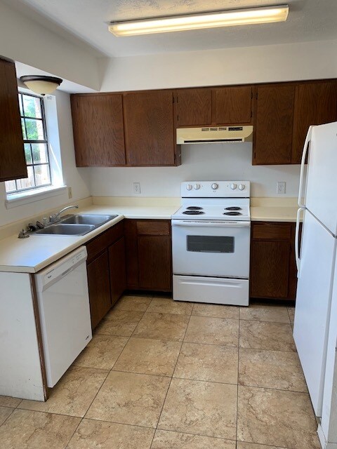 Foto del edificio - 1208 Victoria Ave