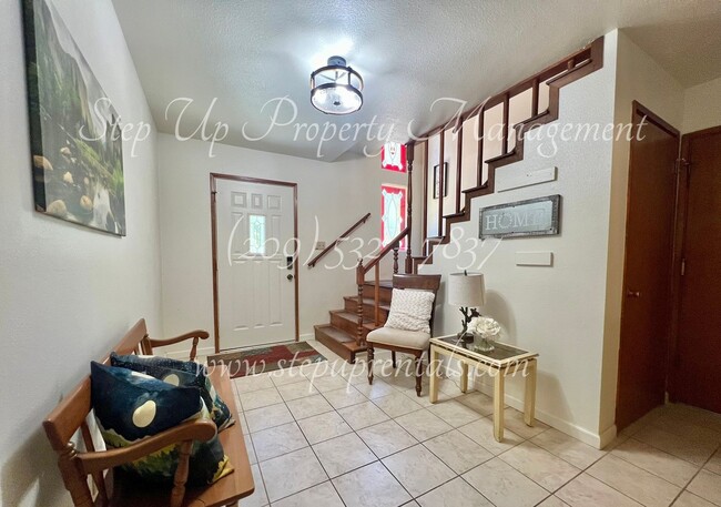 Foto del edificio - Inviting 3-Bedroom Home in Desirable Twain...