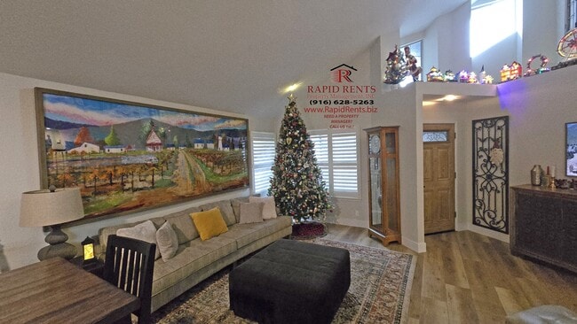 Foto del edificio - 8358 Triad Cir