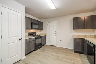 Building Photo - 3512 Cub Dr