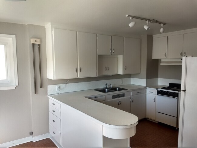 Kitchen - 3608 2nd Ave NW