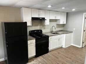 Building Photo - 2146 Inwood Terrace