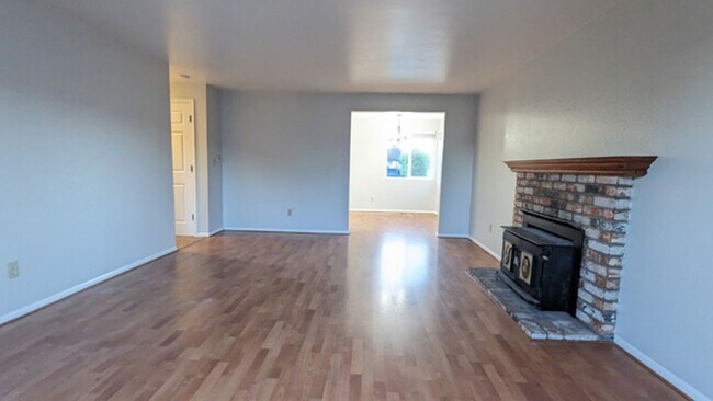 Foto del edificio - Quiet 4/2 in the Arcata Bottoms