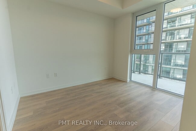Building Photo - 1285-1285 Dupont St