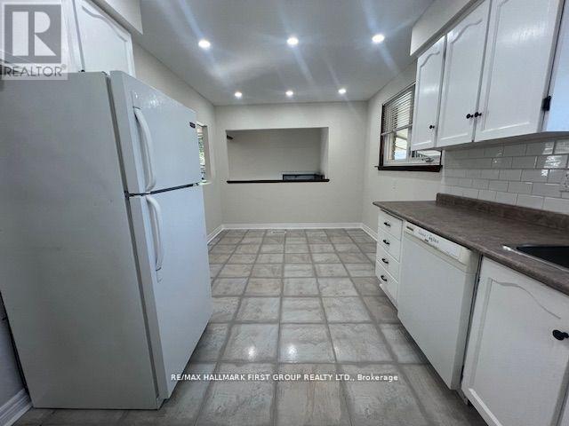 Photo du bâtiment - 63 Taylor Rd