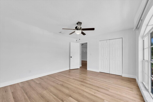 Foto del edificio - 1611 3rd Ave W