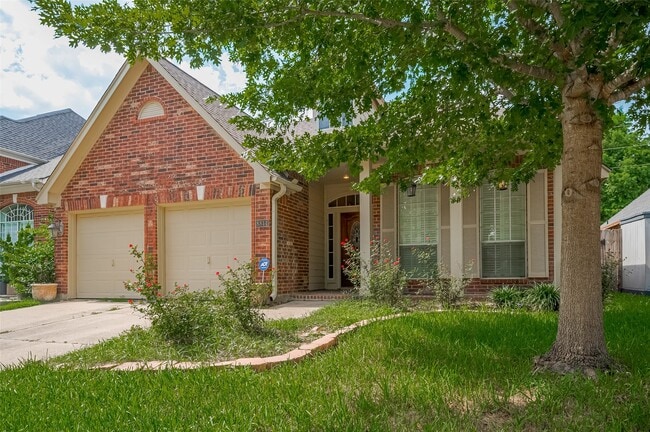 Building Photo - 8814 Fairbloom Ln
