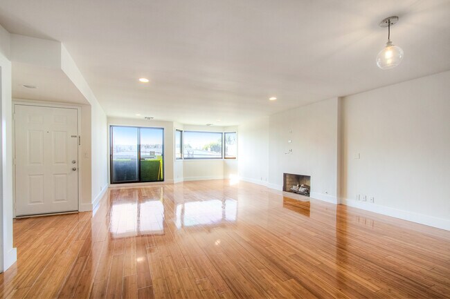 Sala de estar - 18 N Venice Blvd