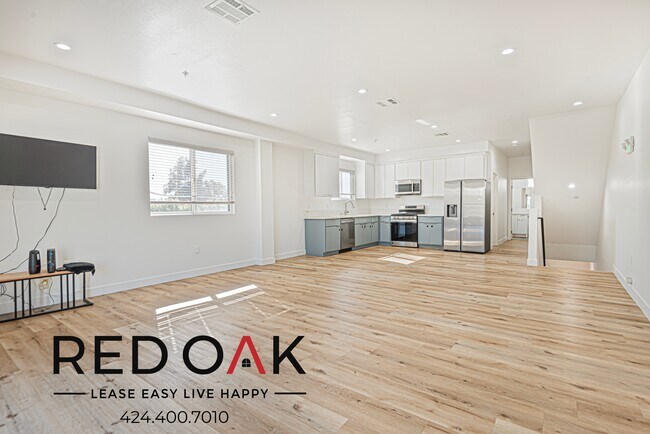 Foto del edificio - ~2 Weeks FREE~ Fabulous Four Bedroom with ...
