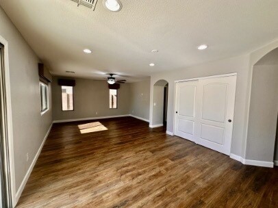 Foto del edificio - 2519 W Bent Tree Dr