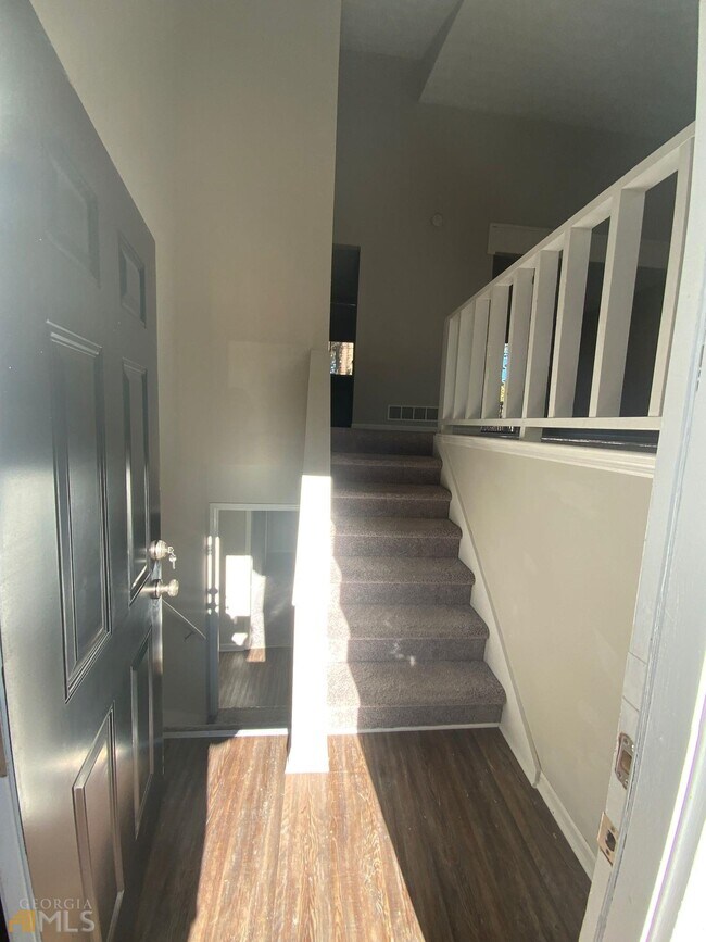 Foto del edificio - 4923 Brookside Way