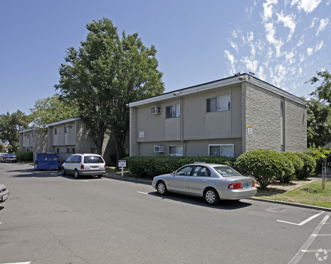 Primary Photo - Markston Apartments