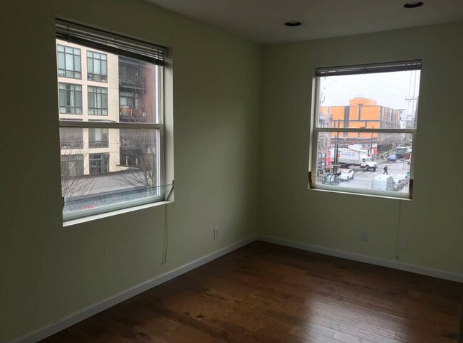 Foto del edificio - $3,200 / 1700ft2 - Prime Office Space for ...