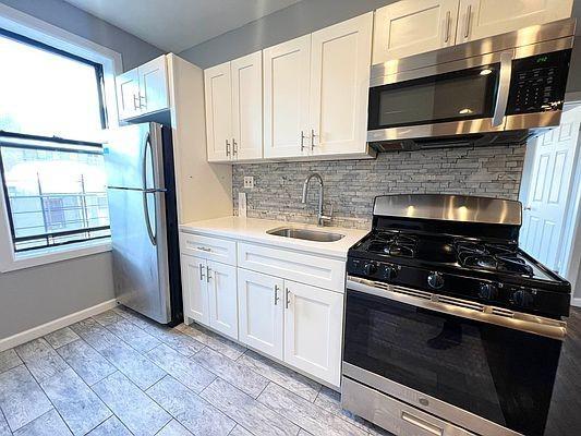 Foto del edificio - 2 bedroom in BRONX NY 10468