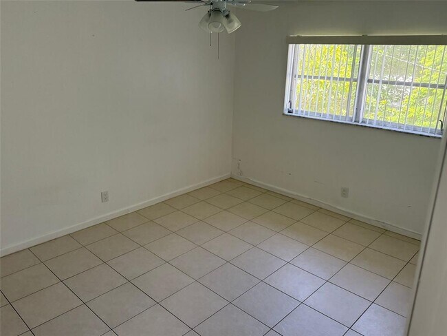 Building Photo - 2839 Taylor St