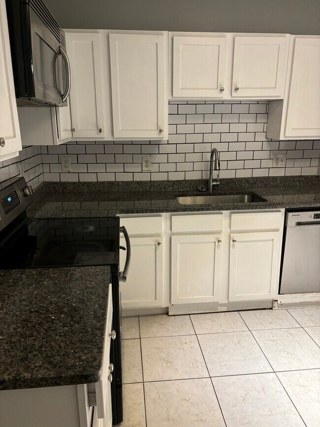 1378 Elizabeth Ave SW, Atlanta, GA 30310 House Rental in Atlanta, GA