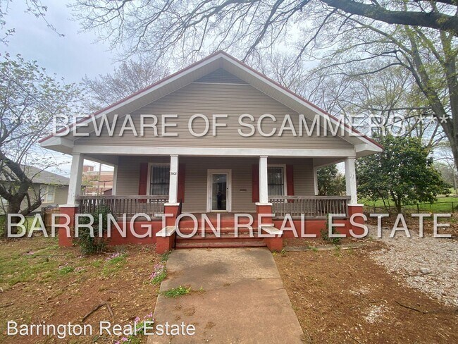 Building Photo - 4 br, 1 bath House - 3008 Lawn Avenue SW