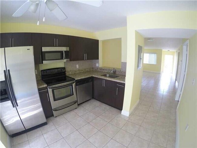 Foto del edificio - 4785 SW 62nd Ave